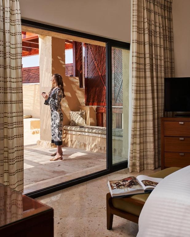 Movenpick Resort Spa Dead Sea  Facilities  Balconyterrace 59   Copy   Copy
